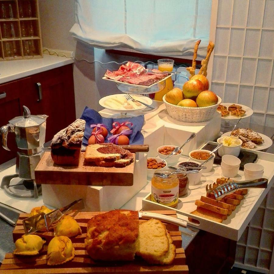 Largo Fileni 7 Bed & Breakfast San Benedetto del Tronto Exterior photo